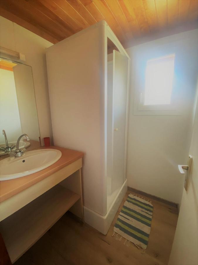 Camping Familial Les Chalets D'Uza Exterior foto